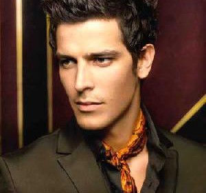 comment coiffer des cheveux courts homme