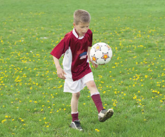 comment faire 50 jongles de la tete