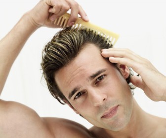 comment se coiffer sans brosse